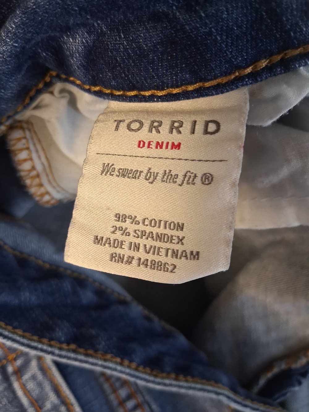 Torrid Denim Shorts Size 20 Plus Blue Mid Rise Cuffed Stretch Jean Shorts Summer - Picture 5 of 8
